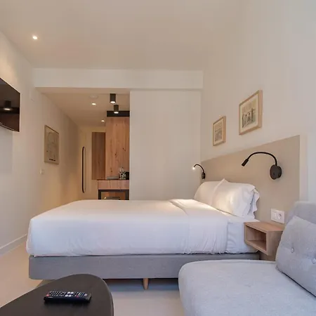 Edificio Ferrari 4, By Plaza Mayor Apartment *